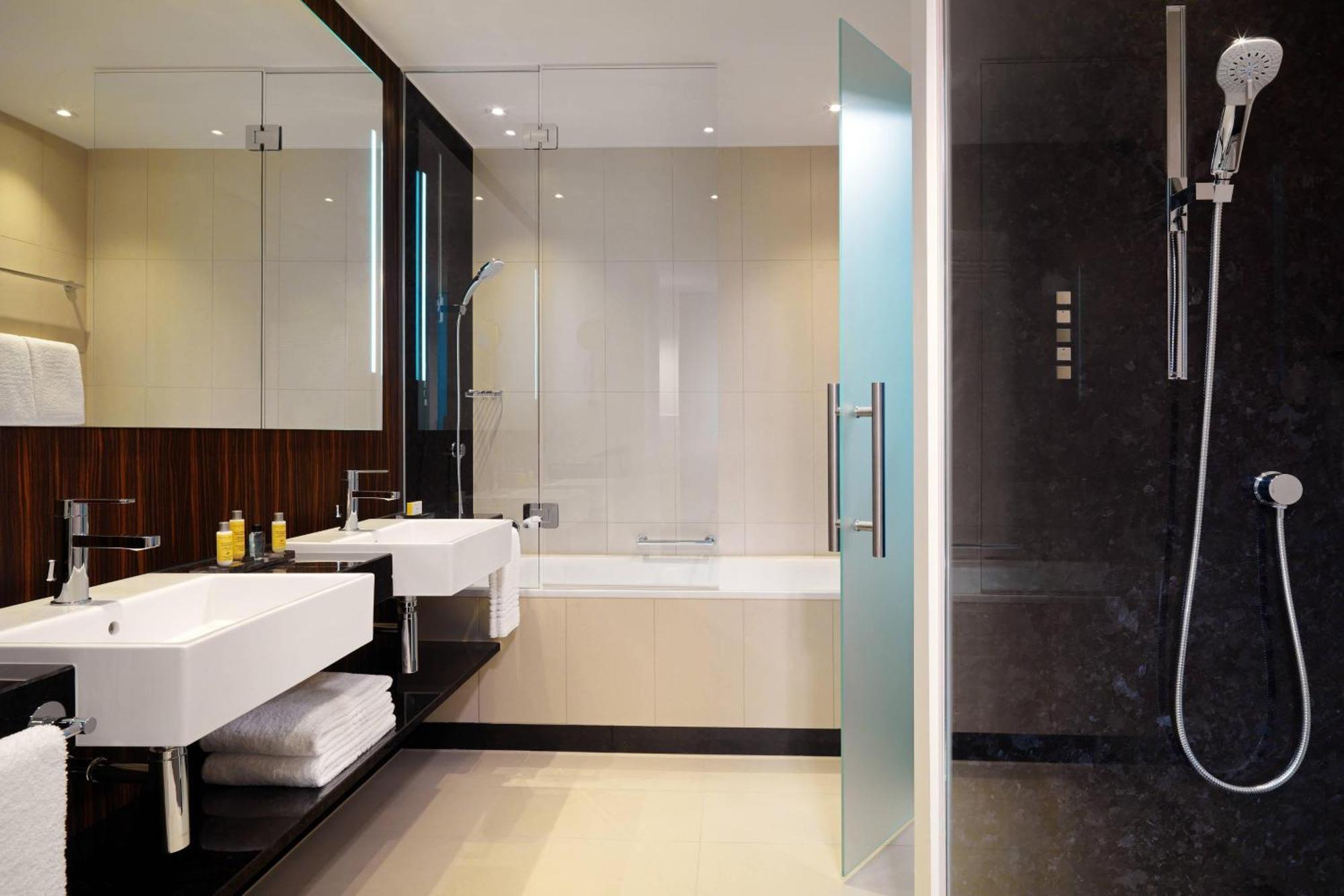 Bonn Marriott Hotel Bagian luar foto